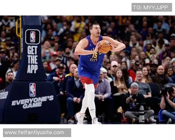 约基奇高效表现再接近三双全场16投11中贡献28分9篮板11助攻 约基奇高效表现再接近三双全场16投11中贡献28分9篮板11助攻