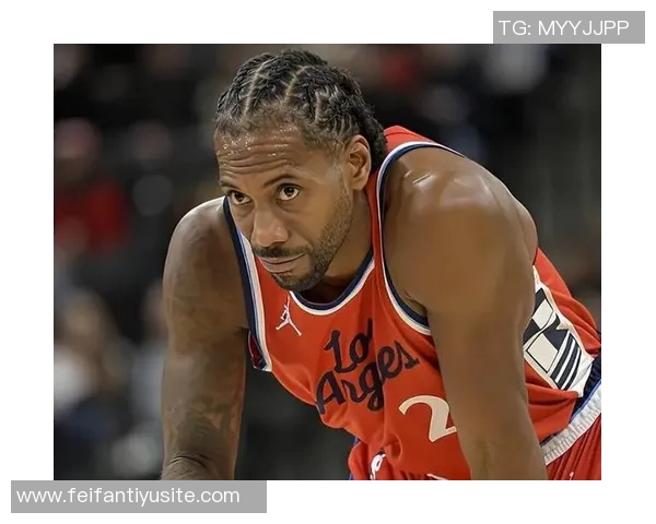 小卡季前赛首次下半场亮相表现平平拿到15分2板2助1帽展现潜力 小卡季前赛首次下半场亮相表现平平拿到15分2板2助1帽展现潜力