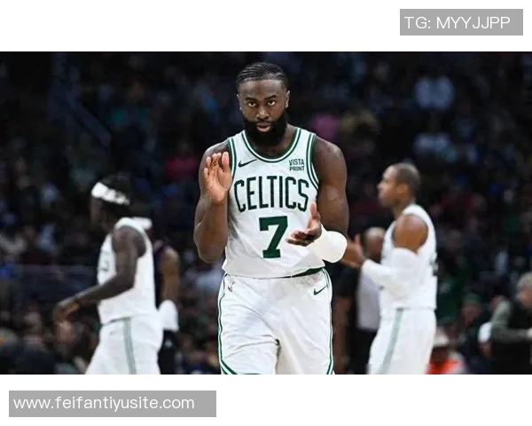 杰伦布朗打电话詹姆斯请教植发问题引发热议节目效果爆棚